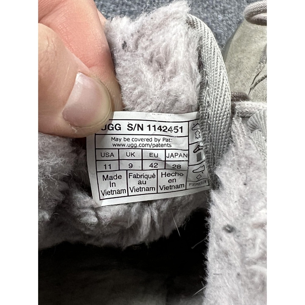 UGG Boots Womens Size 11 Grey Suede Wool Lined Ankle Chukka Lug Sole 1142451 - Picture 5 of 9